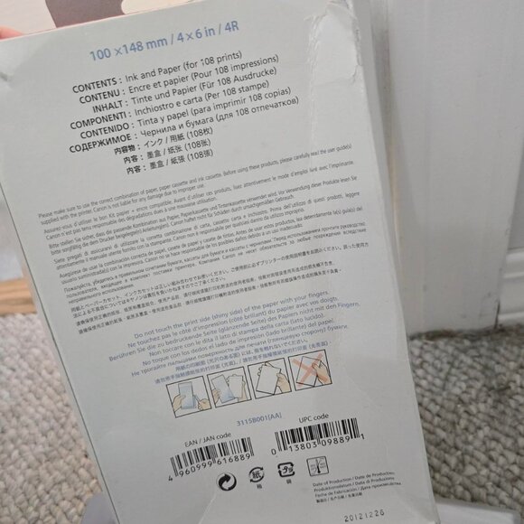 Like New CANON Selphy CP900 Wireless Photo Printer with Paper and Ink - Picture 2 of 15